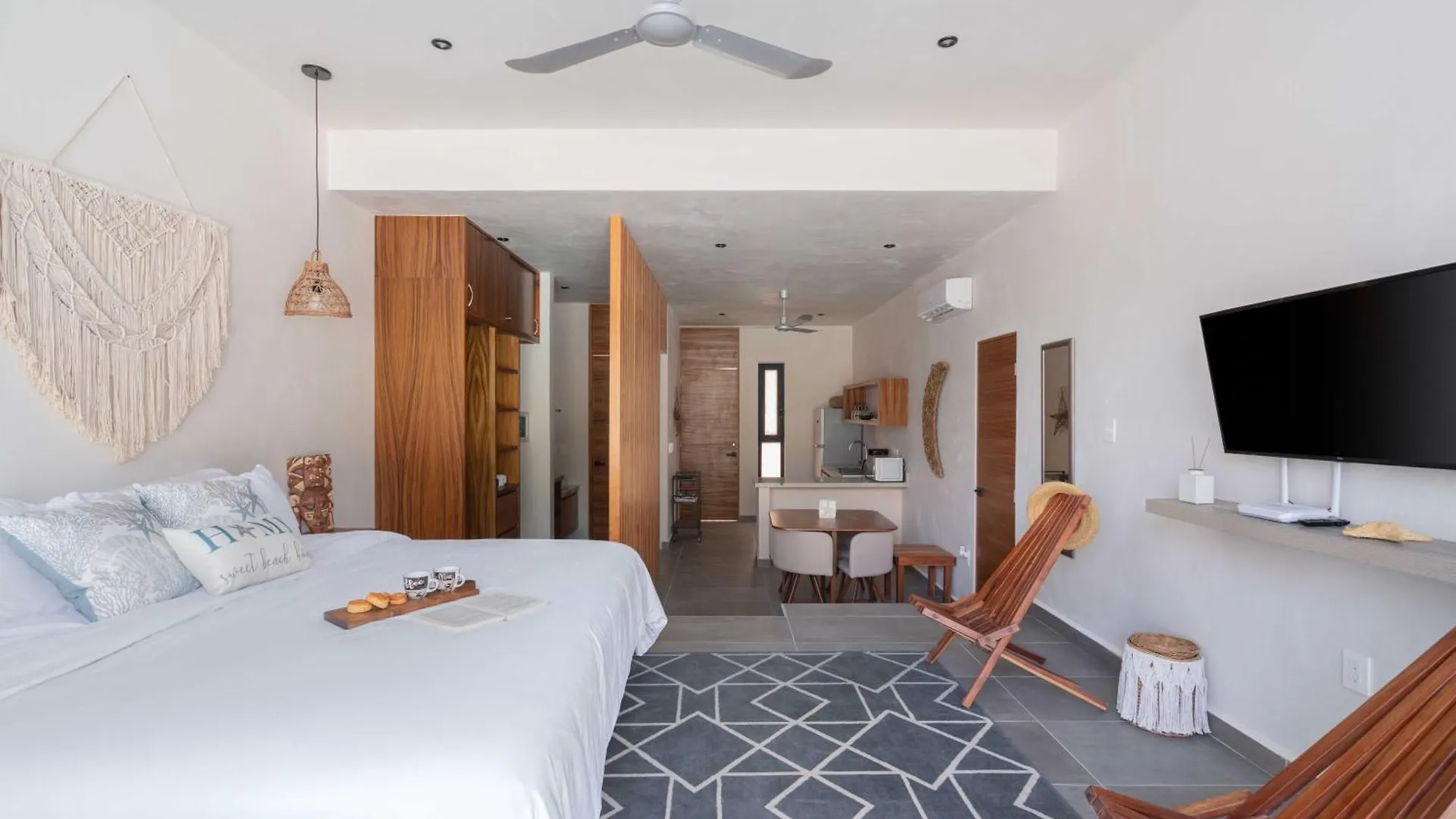 Kanah Tulum 0*,  Meksika